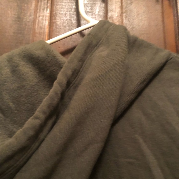 Womens Size XS Wild Fable Cutoff Pull-Over Green Olive Hoodie Sweatshirt (NEW) - Picture 6 of 7